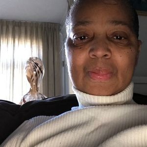 Meet your Posher, Sandra